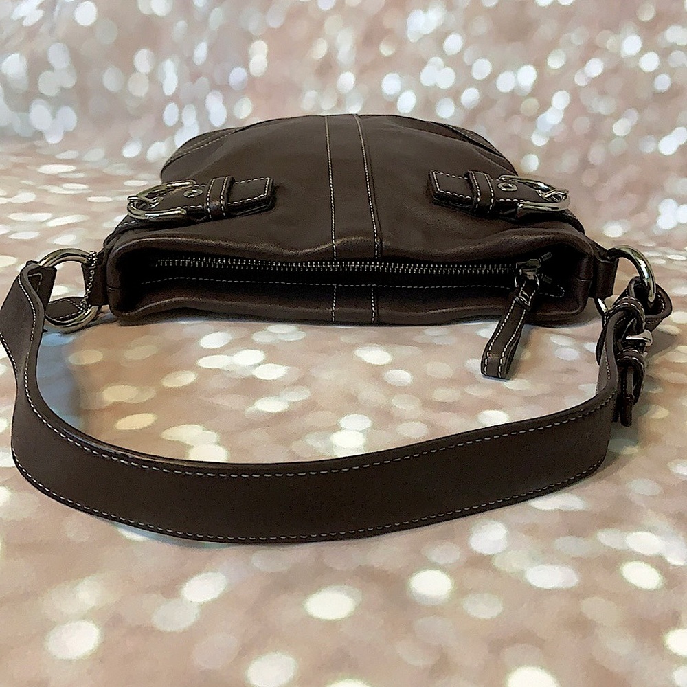 Coach Chocolate Brown Shoulder Bag - Picture 6 of 9